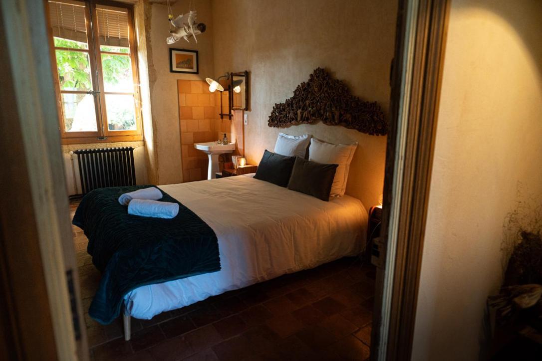 Bed and Breakfast Les Jardins Des Soussilanges Ceron Экстерьер фото
